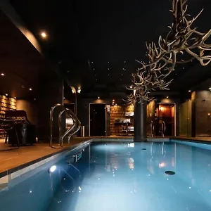 4* Hotel Avenue